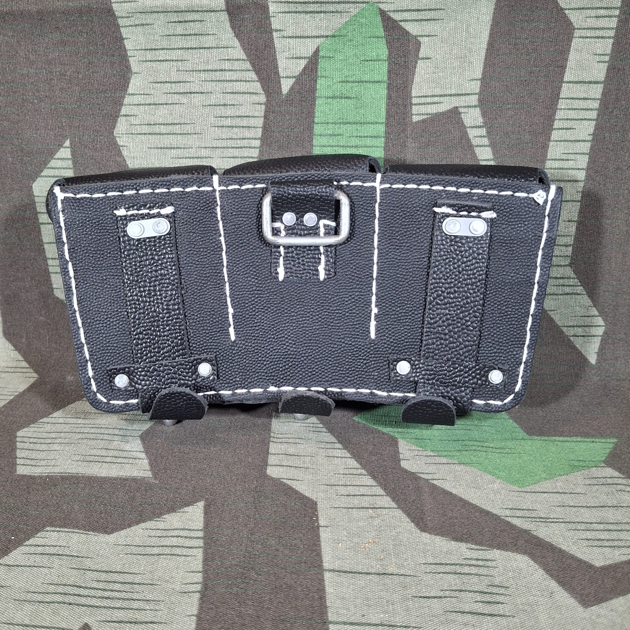 German Kar98k Rifle Pouch - Image 2