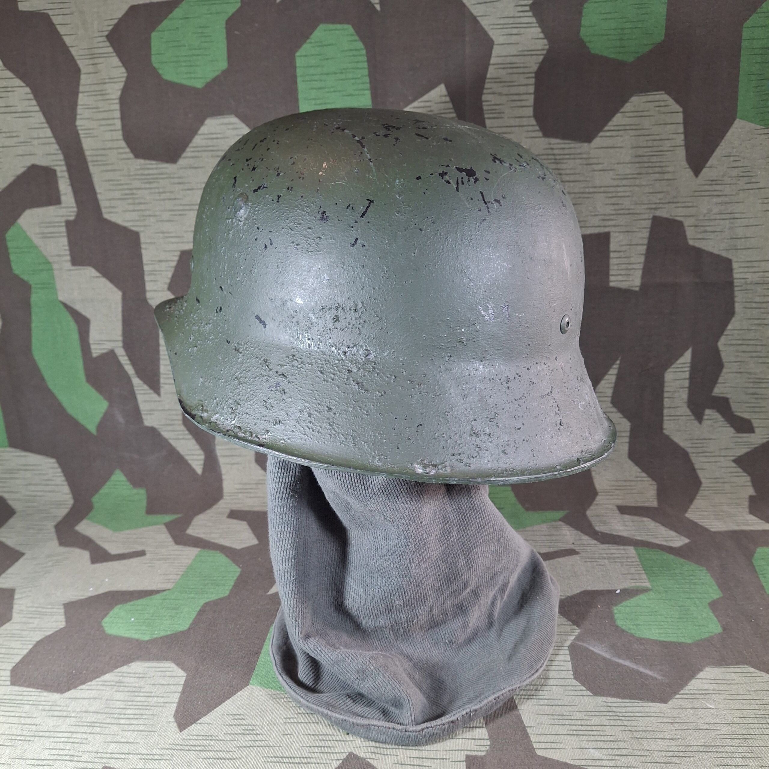 German M42 Fiberglass Helmet - Image 2